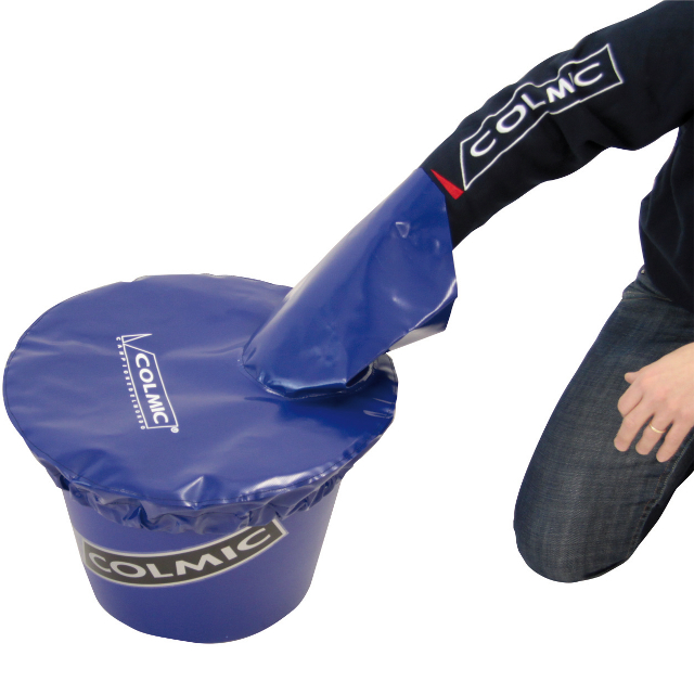 Ведро для прикормки+чехол Colmic BLUE GROUNDBAIT BUCKET / 12l Ведро для прикормки+чехол Colmic BLUE GROUNDBAIT BUCKET / 12l